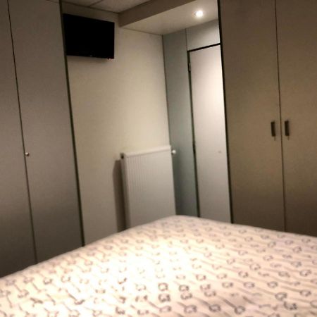 Julie'S Place Вестерло Екстер'єр фото